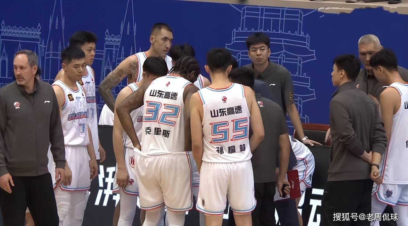 四川男篮异军突起，战胜对手锋芒毕露